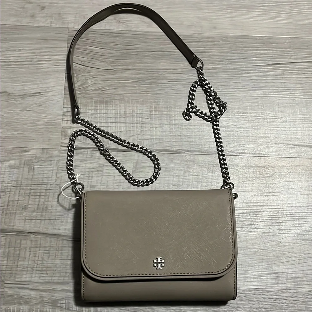 Tory Burch Gray Crossbody Bag with Smooth Leather and Chain Strap - Picture 1 of 5